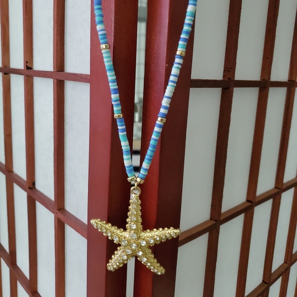 Lilly Pulitzer Seaside Vibes Starfish Necklace - Picture 2 of 3